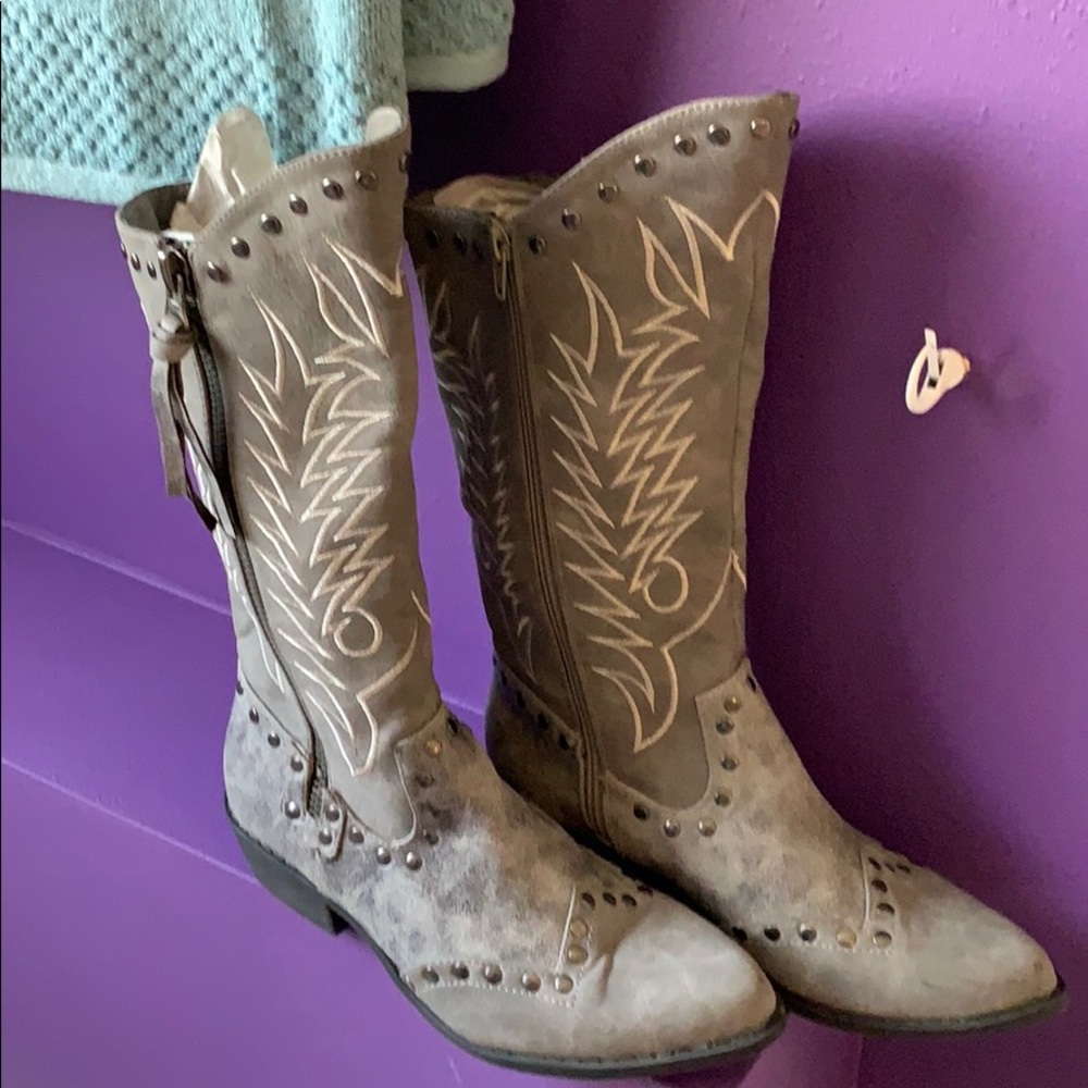 COCONUTS leather cowboy boots 8M